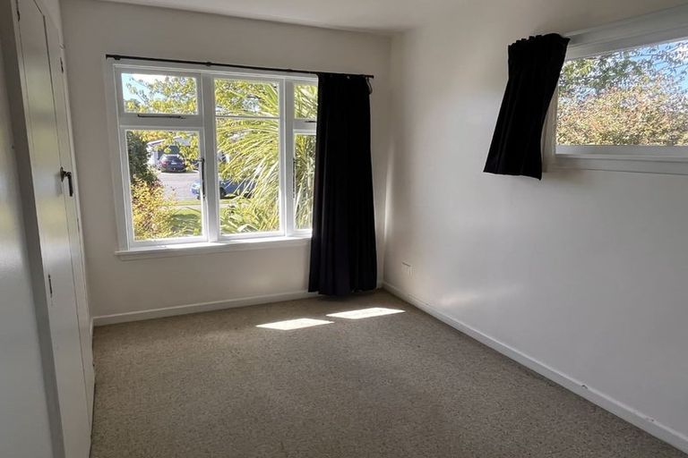 Photo of property in 17 Grimseys Road, Redwood, Christchurch, 8051