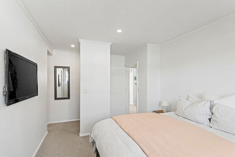 Photo of property in 229 Weston Road, St Albans, Christchurch, 8052