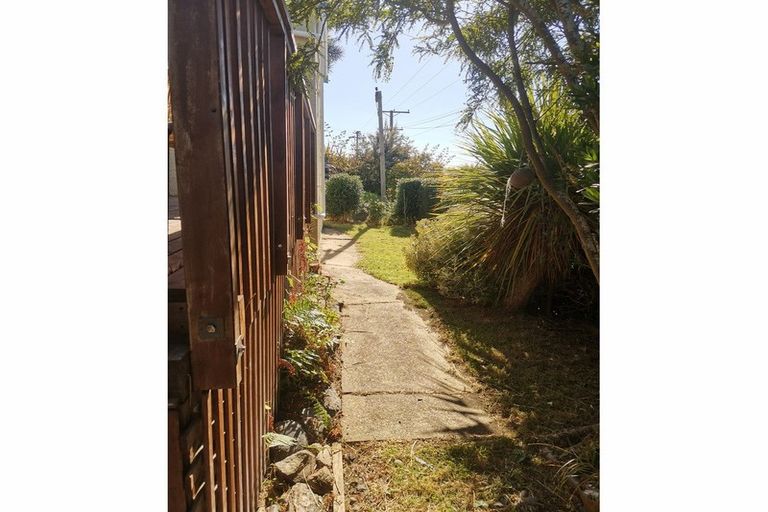 Photo of property in 51 Manapouri Street, Ravensbourne, Dunedin, 9022