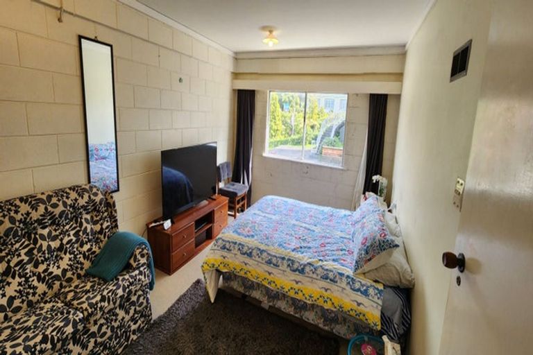 Photo of property in 2/13 Fillis Street, New Plymouth, 4310