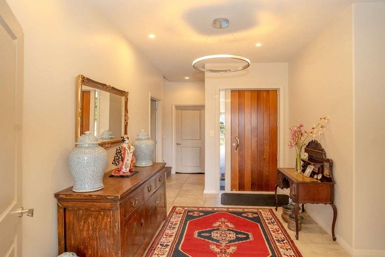 Photo of property in 9 Kotare Heights, Kerikeri, 0230