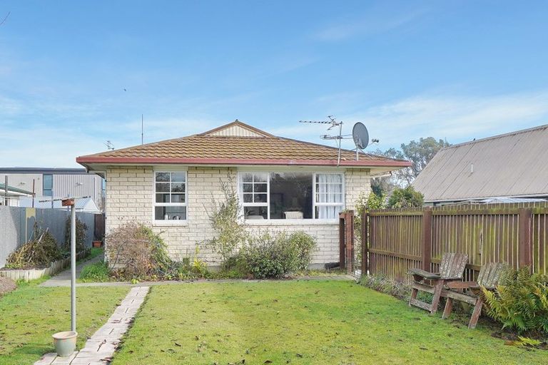 Photo of property in 27a Main North Road, Woodend, 7610