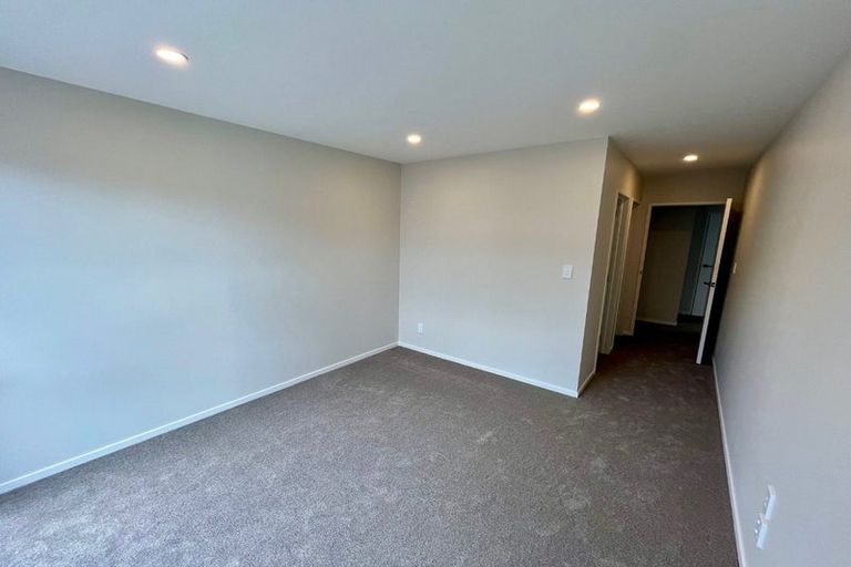 Photo of property in 14d Serjeant Street, Henderson, Auckland, 0612
