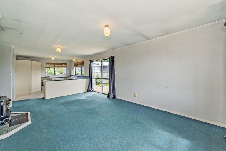 Photo of property in 39 Cross Street, Coalgate, 7673