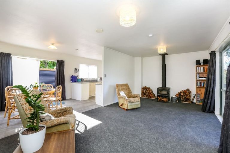 Photo of property in 5b Tahurangi Place, Spotswood, New Plymouth, 4310