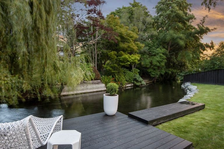 Photo of property in 140 Glandovey Road, Strowan, Christchurch, 8052