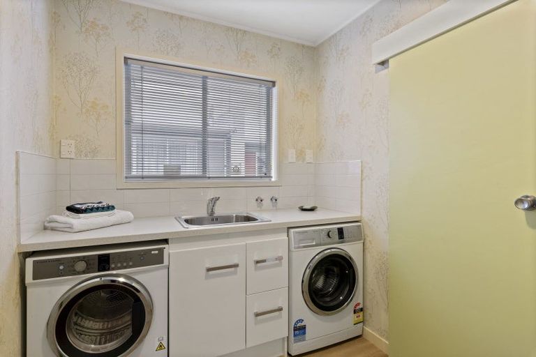 Photo of property in 239 Cambridge Street, Levin, 5510