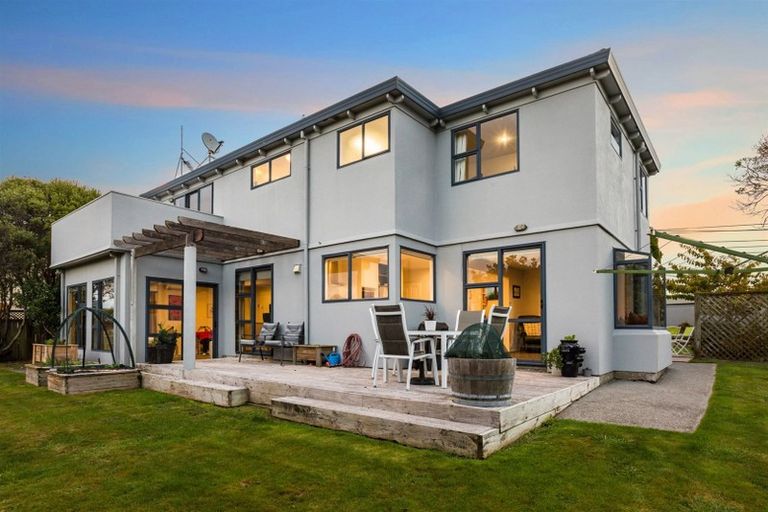 Photo of property in 22 Saint Ives Drive, Camborne, Porirua, 5026