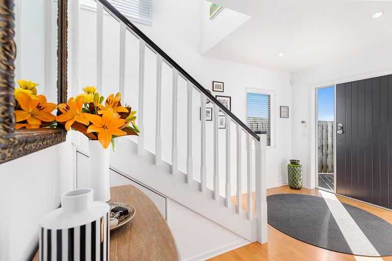 Photo of property in 7d Marjory Close, Broadmeadows, Wellington, 6035