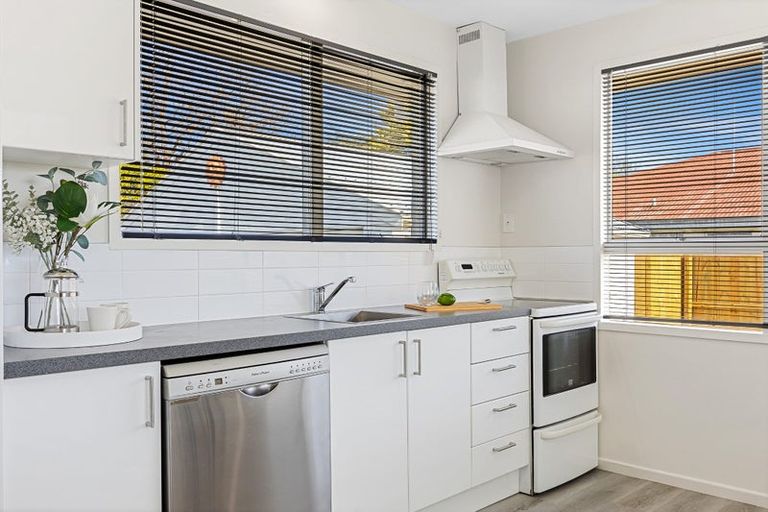 Photo of property in 2/18 Inwoods Road, Parklands, Christchurch, 8083