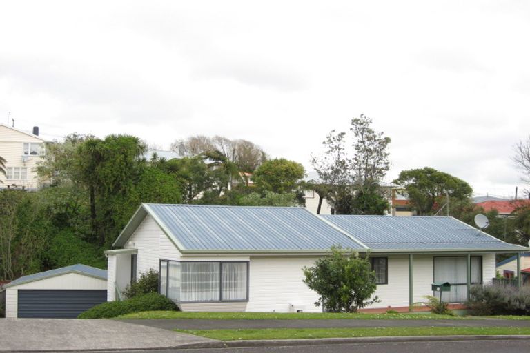 Photo of property in 3 Sycamore Grove, Lower Vogeltown, New Plymouth, 4310