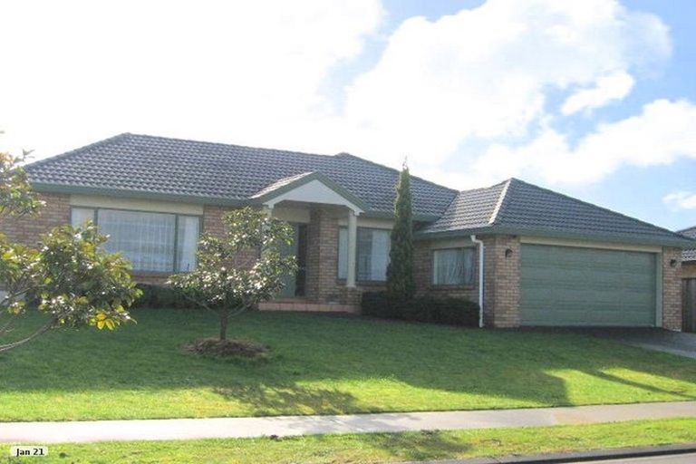 Photo of property in 8 Attymon Lane, East Tamaki, Auckland, 2016