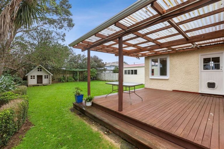 Photo of property in 259 Carrington Street, Vogeltown, New Plymouth, 4310