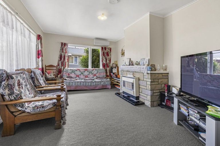 Photo of property in 240 Saint Marys Avenue, Te Awamutu, 3800