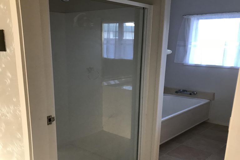 Photo of property in 62 Glen Lynne Avenue, Queenwood, Hamilton, 3210