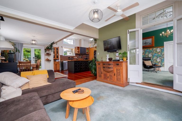 Photo of property in 9 Robertson Street, Russell, 0202