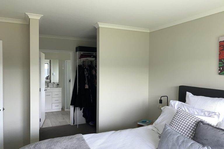 Photo of property in 52 Shillingford Boulevard, Rolleston, 7615