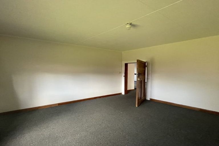 Photo of property in 17 Haydon Street, Roslyn, Palmerston North, 4414
