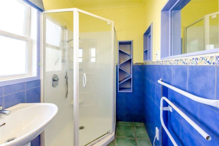 Photo of property in 151 Te Moana Road, Waikanae, 5036