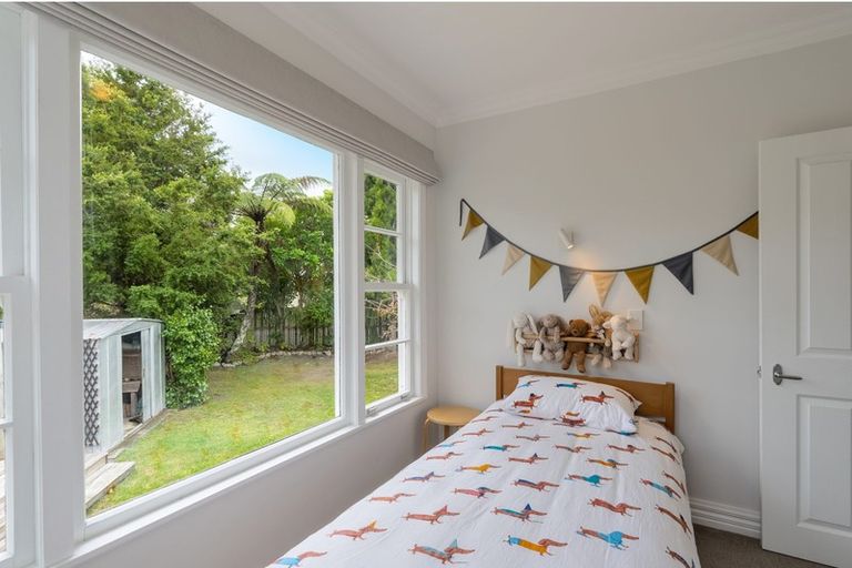 Photo of property in 2 Kohekohe Road, Waikanae, 5036