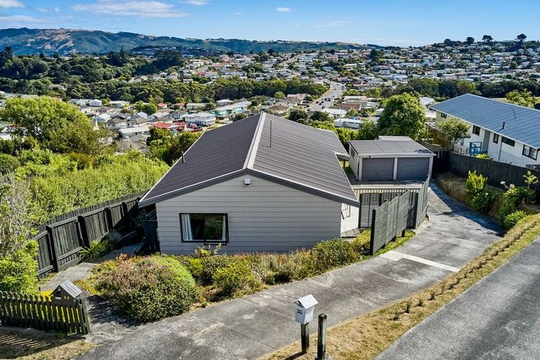 Photo of property in 22 Staysail Place, Whitby, Porirua, 5024