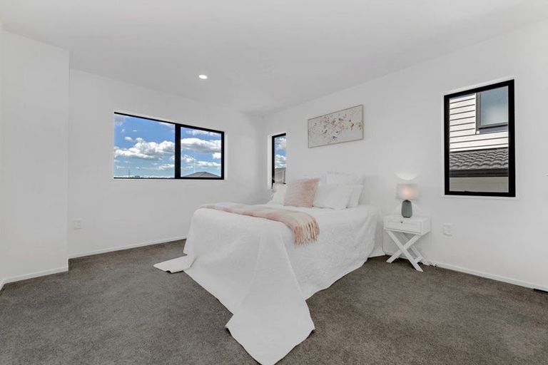 Photo of property in 10 Ripa Street, Flat Bush, Auckland, 2019