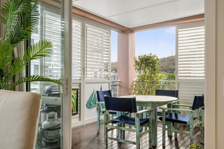 Photo of property in 80 Panorama Heights, Orewa, 0931