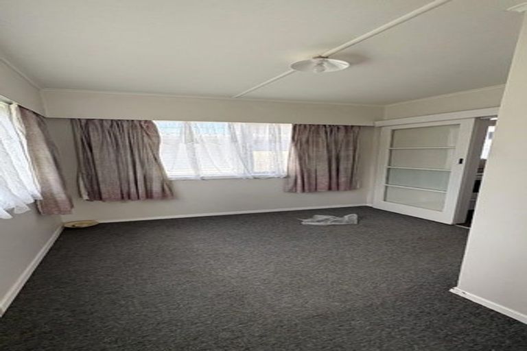 Photo of property in 257 Wellington Road, Wainuiomata, Lower Hutt, 5014