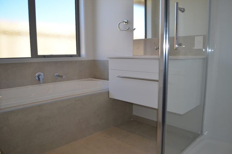 Photo of property in 85 Te Kio Crescent, Papamoa Beach, Papamoa, 3118