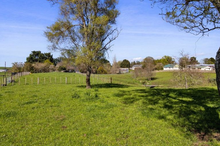 Photo of property in 2 Tayler Street, Eltham, 4322