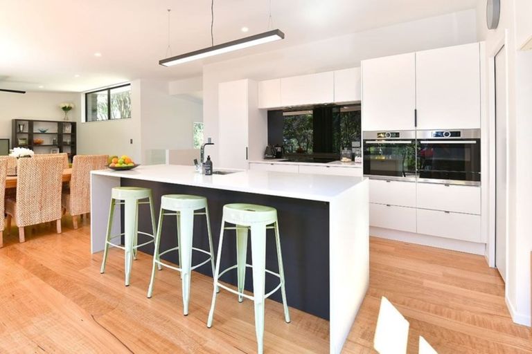 Photo of property in 31g Cochrane Avenue, Arkles Bay, Whangaparaoa, 0932