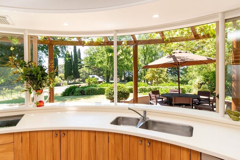 Photo of property in 124 Puketitiri Road, Poraiti, Napier, 4182