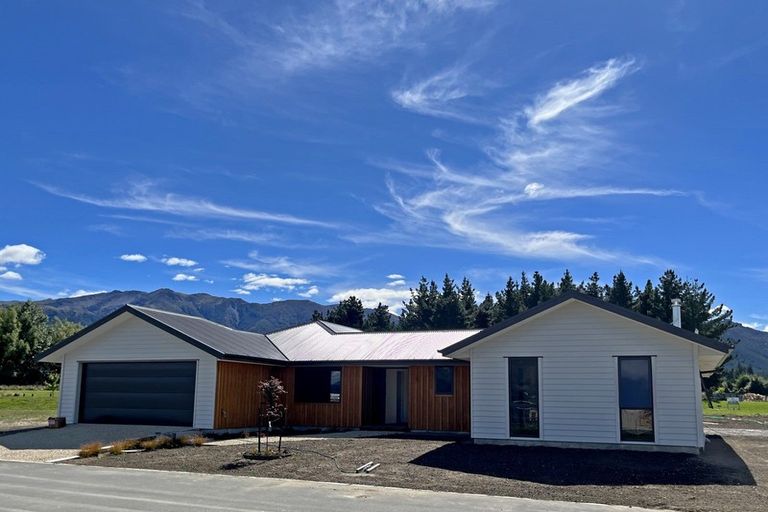 Photo of property in 2 Balfour Way, Hanmer Springs, 7334
