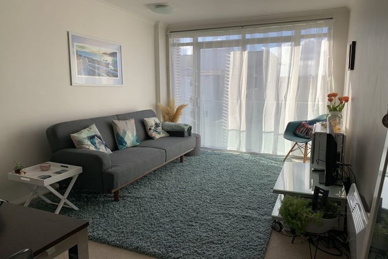 Photo of property in Monvie Apartments, 404/15 Holland Street, Te Aro, Wellington, 6011