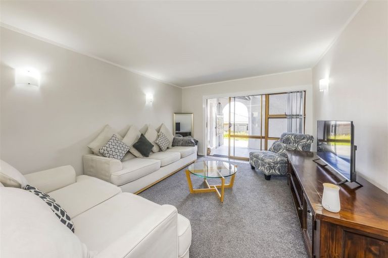 Photo of property in 4/8 Wood Street, Papakura, 2110
