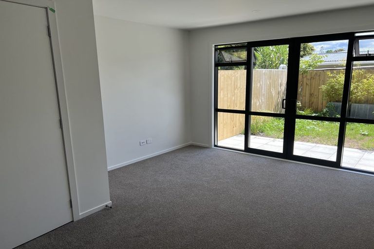 Photo of property in 6/2 Stokes Avenue, Te Atatu Peninsula, Auckland, 0610