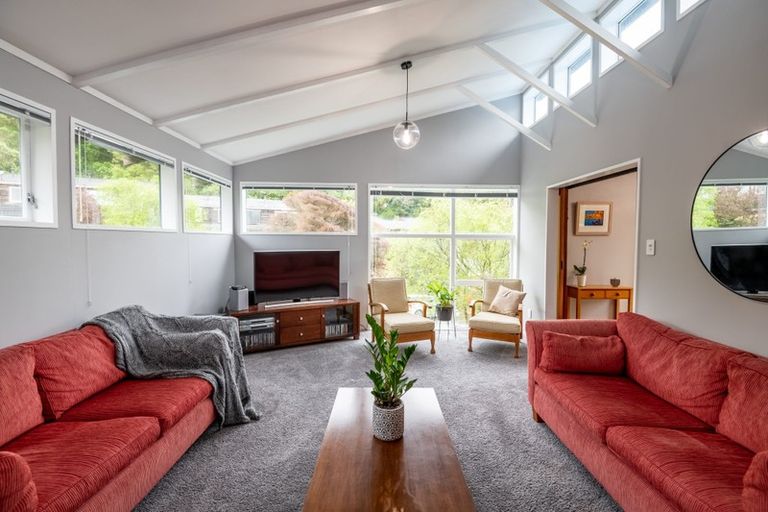 Photo of property in 72 Churton Drive, Churton Park, Wellington, 6037