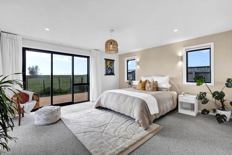 Photo of property in 62 Aratapu Street, Waitara, 4320