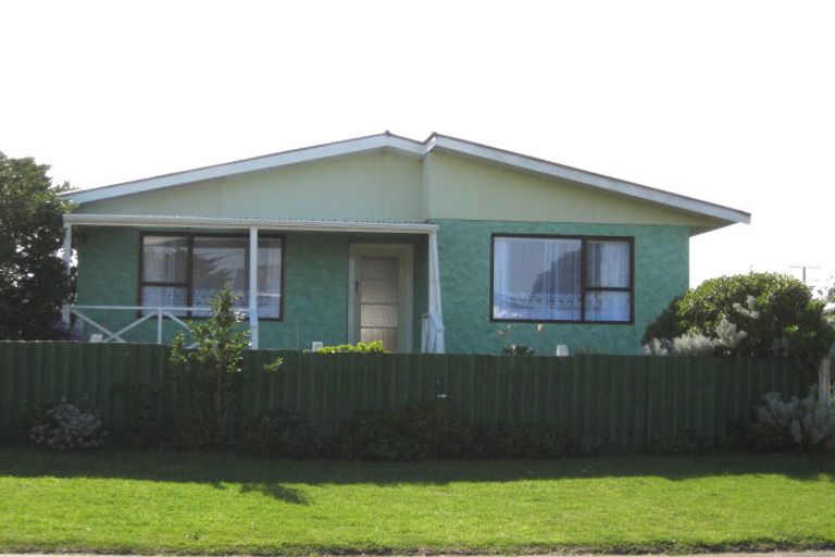 Photo of property in 52 Matai Street, Castlecliff, Whanganui, 4501
