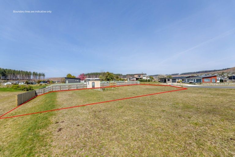 Photo of property in 10 Kohuhu Place, Motuoapa, 3382