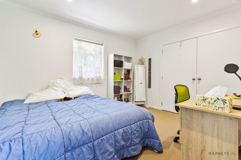 Photo of property in 48 Fairmount Road, Titirangi, Auckland, 0604