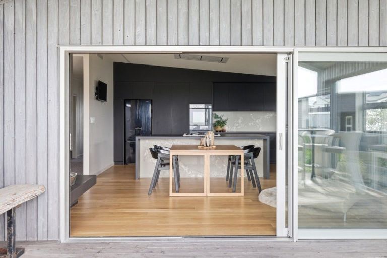 Photo of property in 1025b Papamoa Beach Road, Papamoa Beach, 3118