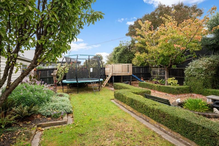 Photo of property in 12 Medway Street, Richmond, Christchurch, 8013