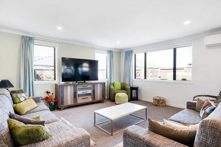 Photo of property in 12 Ruru Street, Cambridge, 3434