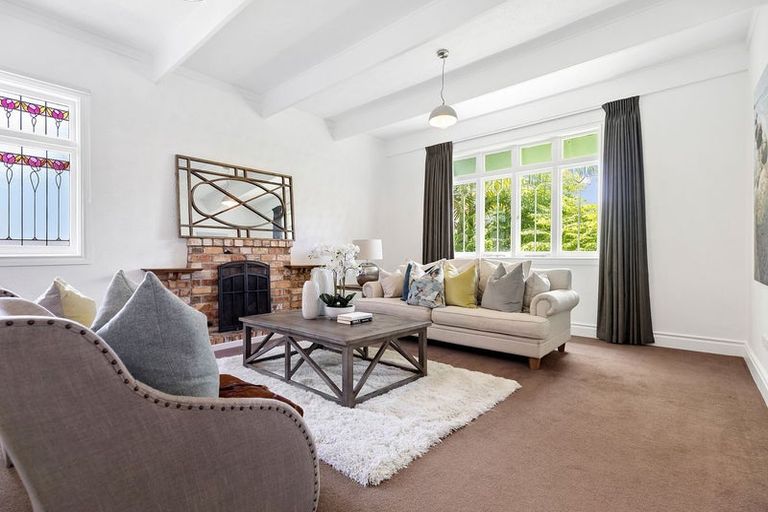 Photo of property in 12 Domain Street, Devonport, Auckland, 0624