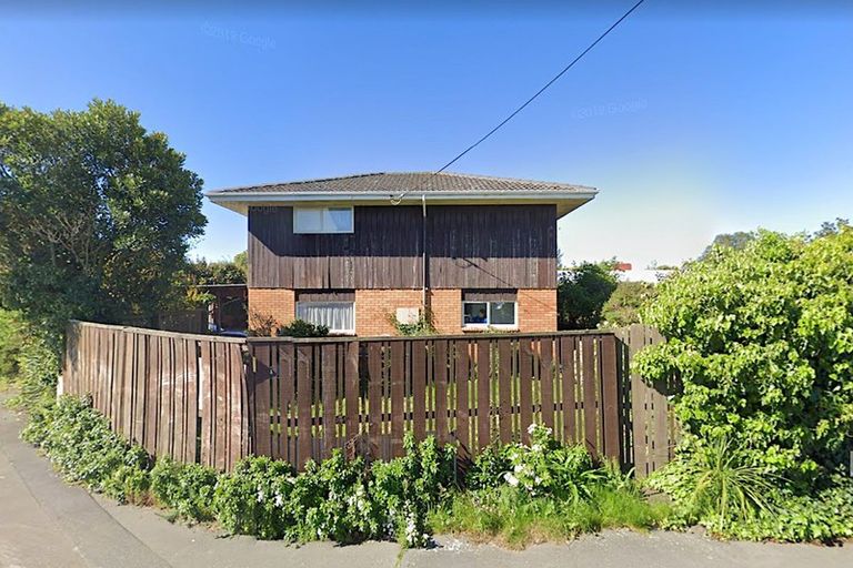 Photo of property in 53 Middlepark Road, Sockburn, Christchurch, 8042