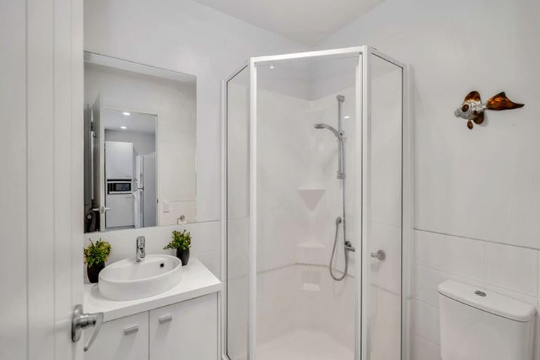 Photo of property in 21 Hendrika Court, Hobsonville, Auckland, 0618