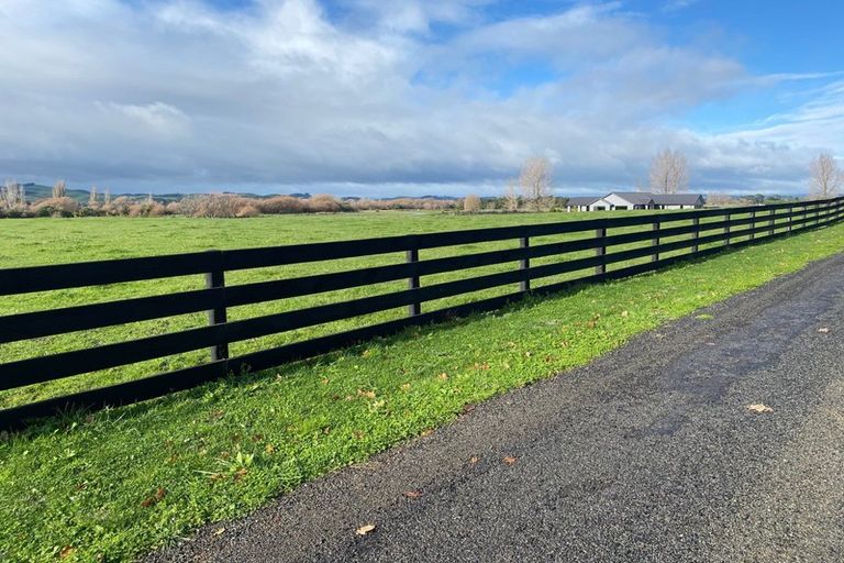 Photo of property in 64b Opaki Kaiparoro Road, Opaki, 5871