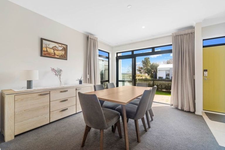 Photo of property in 4 Nohoanga Road, Karaka, Papakura, 2113