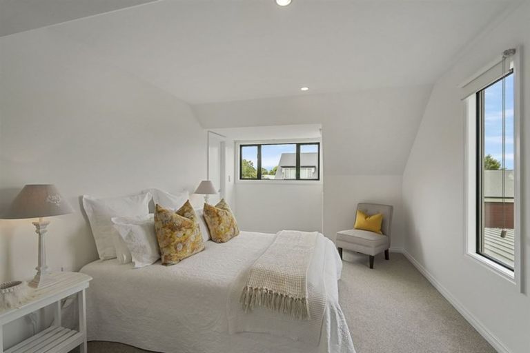 Photo of property in 6 Royal Elm Lane, Bryndwr, Christchurch, 8053